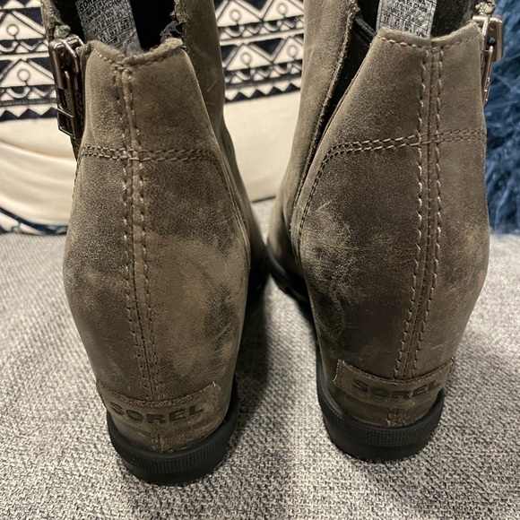 Sorel Joan of Arctic wedge Women's Ankle Boots in gray - Picture 4 of 7